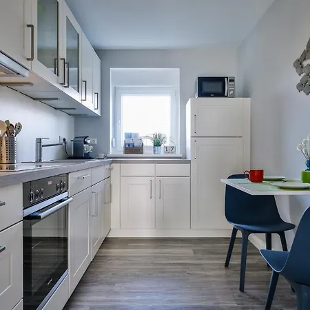 Moewe Jonathan Апартаменты *